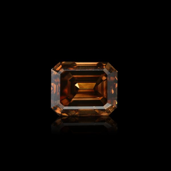 Natural Fancy Dark Orangy Brown 2.01 ct. Emerald shape Diamond, IIDGR "DE BEERS" Certified.